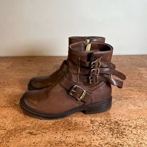 Frye Veronica Strap Short Chocolate Leather Motorcycle Riding Boots 5.5B 3478563